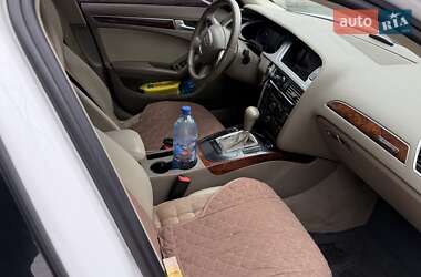 Седан Audi A4 2012 в 
