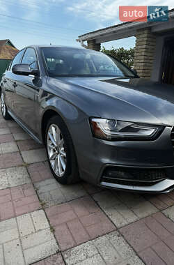 Седан Audi A4 2013 в 