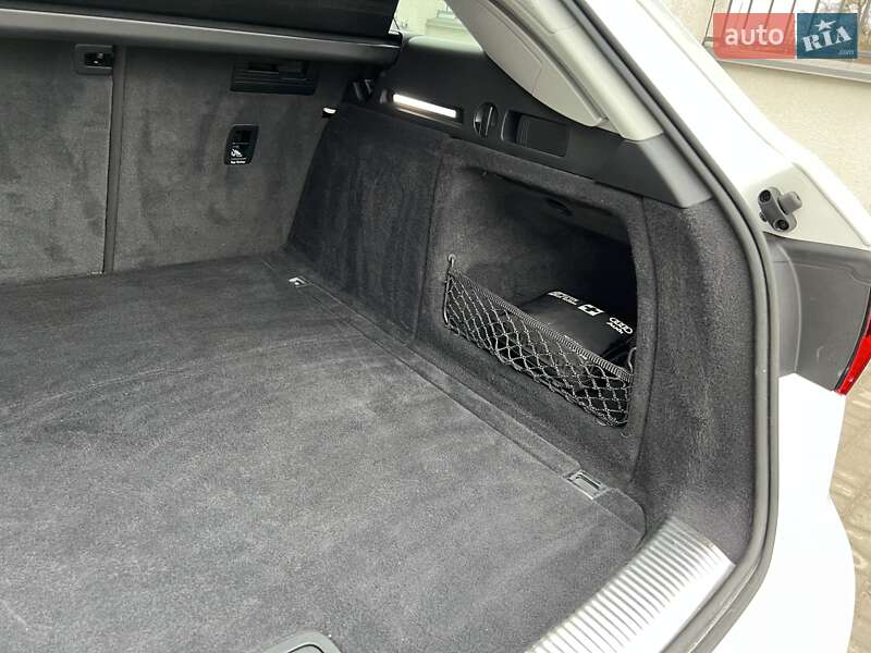 Универсал Audi A4 2021 в Дрогобыче