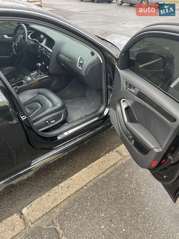 Седан Audi A4 2015 в Киеве