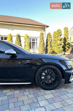 Седан Audi A4 2016 в 