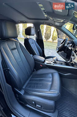 Седан Audi A4 2016 в 
