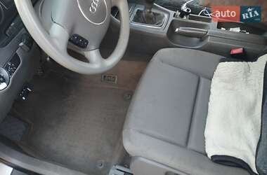 Седан Audi A4 2001 в 