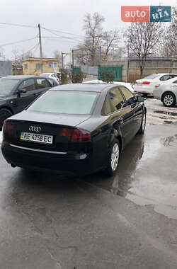 Седан Audi A4 2005 в 