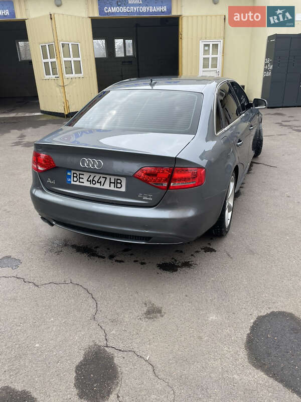 Седан Audi A4 2011 в Миколаєві