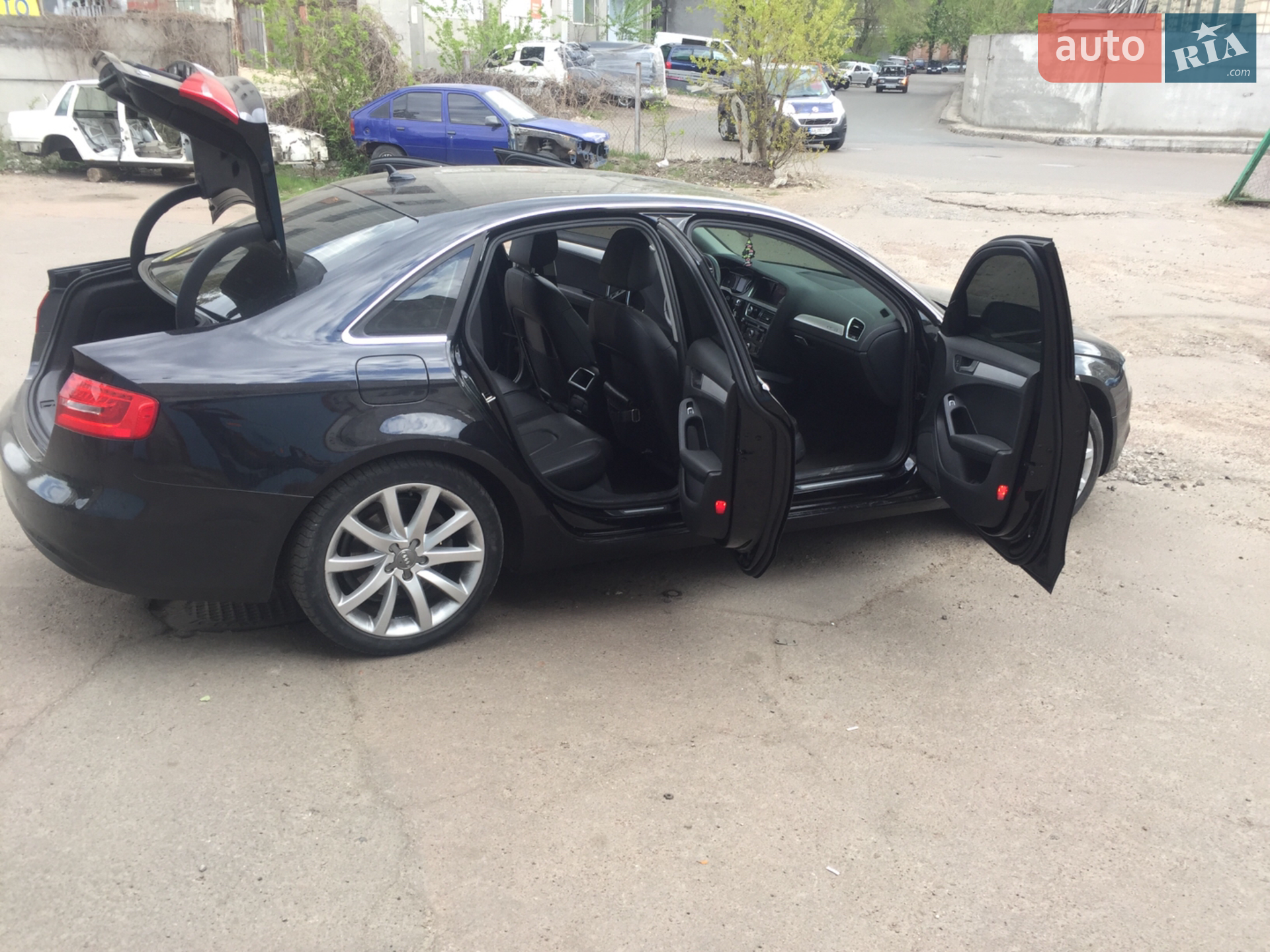 2012 Audi A4 - мініатюра 3