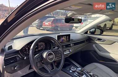 Седан Audi A4 2018 в Львові