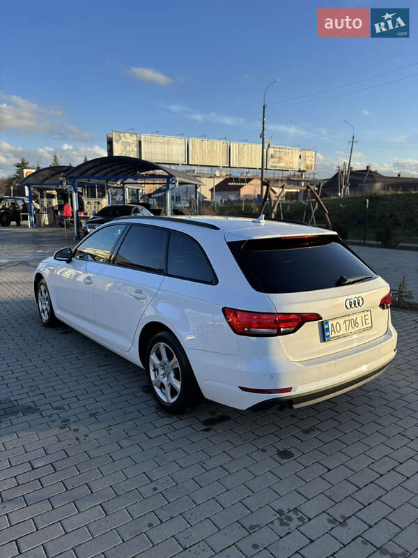 Универсал Audi A4 2018 в Мукачево