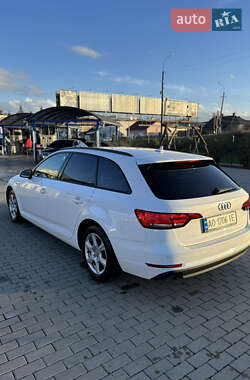 Универсал Audi A4 2018 в 