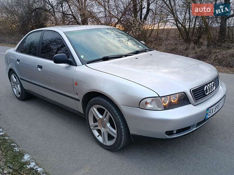 Седан Audi A4 1997 в Каменец-Подольском