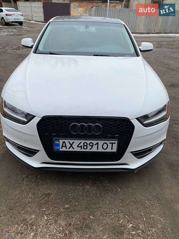 Седан Audi A4 2014 в Виннице