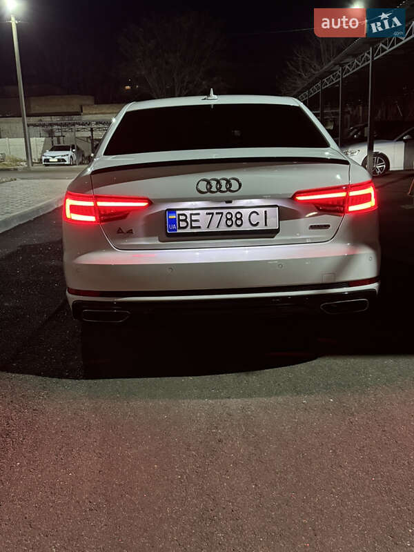 Седан Audi A4 2018 в Николаеве