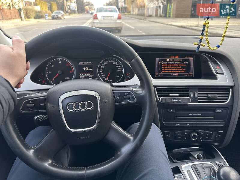 Универсал Audi A4 2010 в Ужгороде