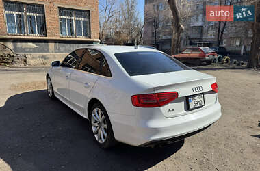 Седан Audi A4 2014 в Кривом Роге