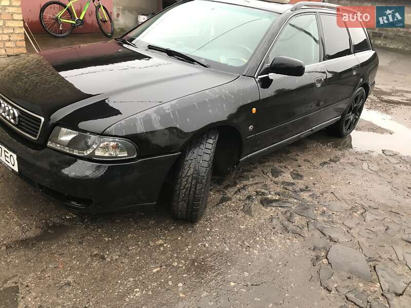 Универсал Audi A4 1997 в Владимире
