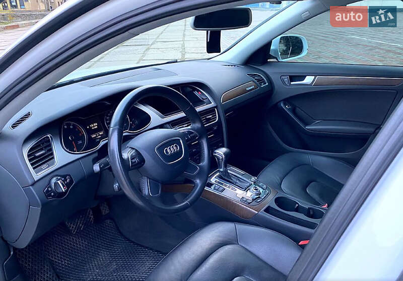 Седан Audi A4 2014 в Виннице