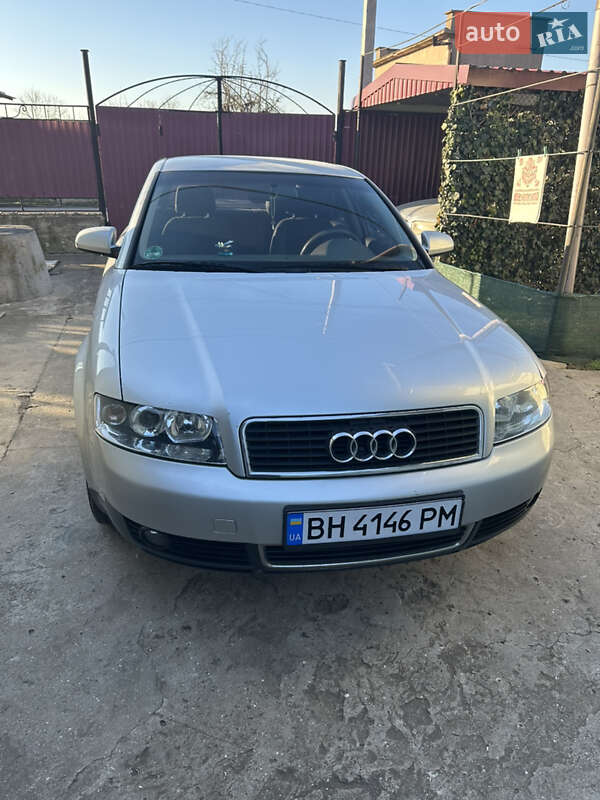 Седан Audi A4 2002 в Одессе