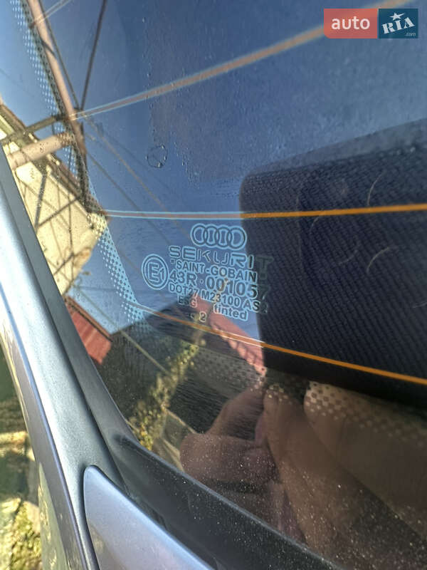 Седан Audi A4 2002 в Одессе