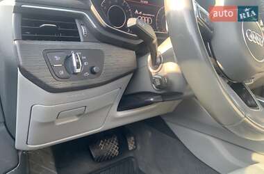 Седан Audi A4 2017 в 