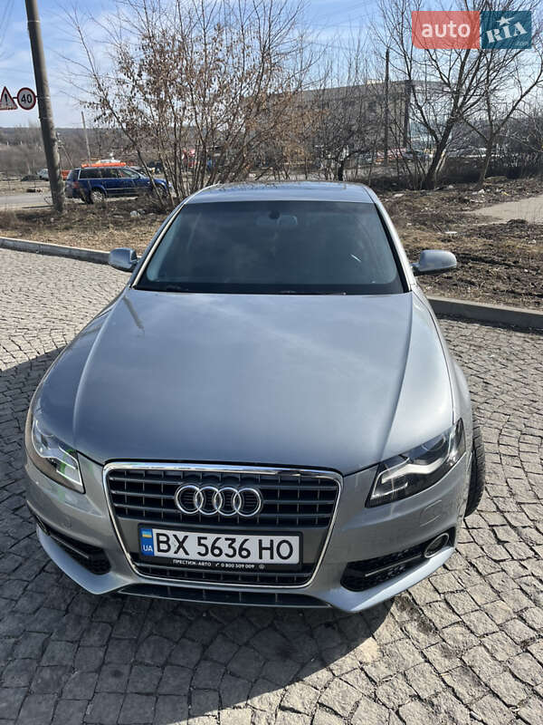 Седан Audi A4 2012 в Хмельницькому