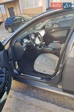 Седан Audi A4 2013 в 
