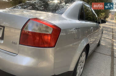 Седан Audi A4 2001 в Надворной