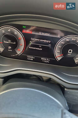 Седан Audi A4 2023 в 