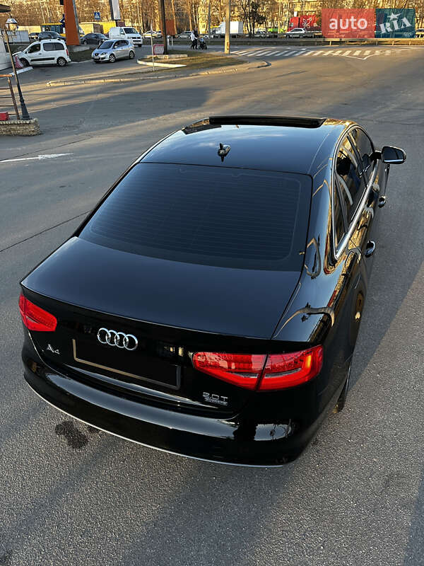Седан Audi A4 2015 в Киеве