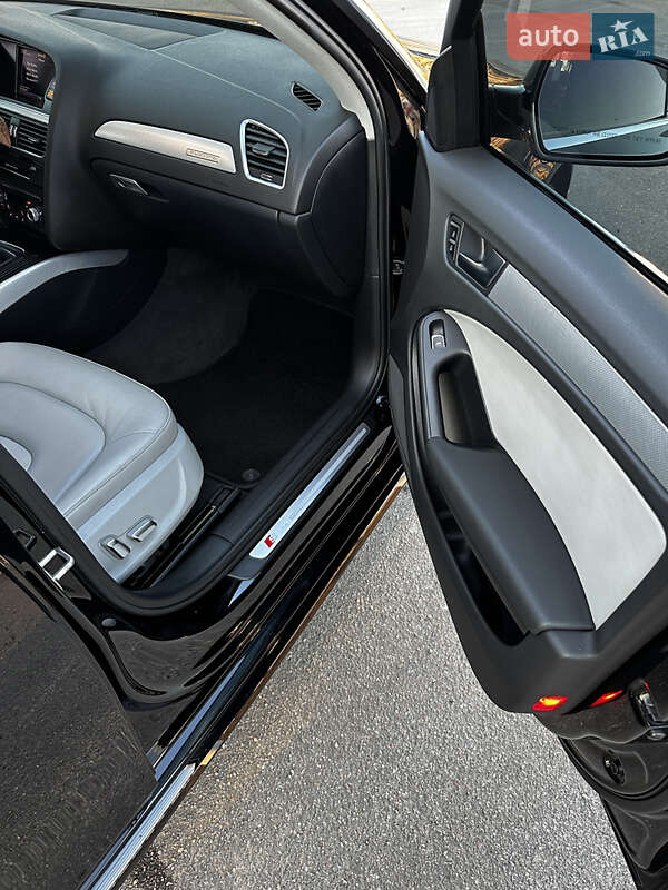 Седан Audi A4 2015 в Киеве