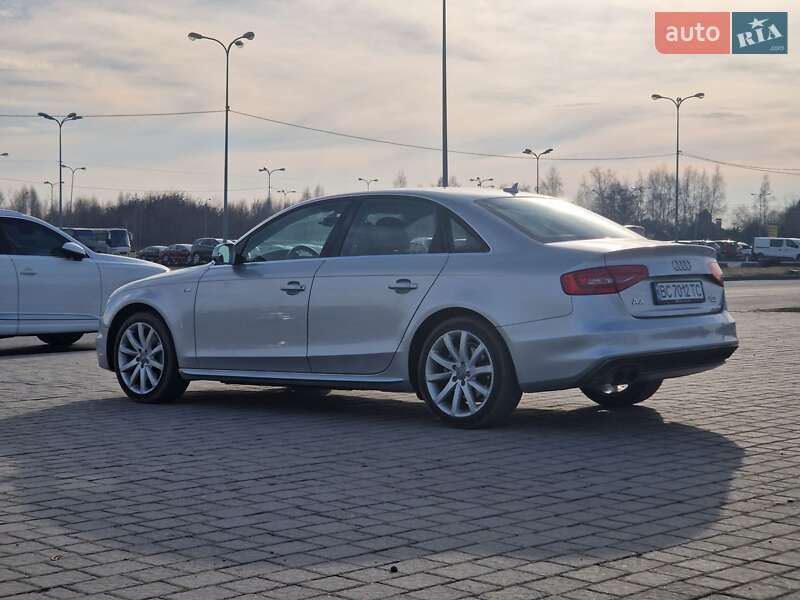 Седан Audi A4 2013 в Львове