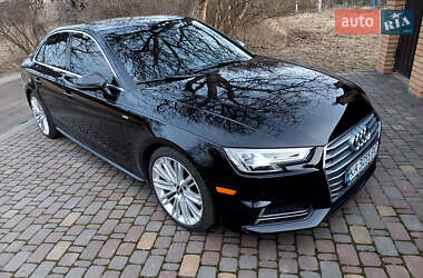 Седан Audi A4 2016 в 