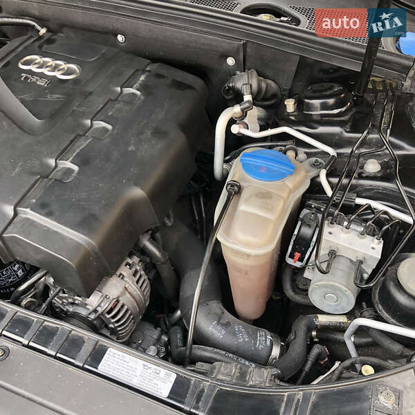 Седан Audi A4 2012 в Днепре