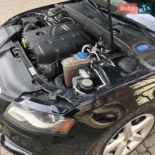 Седан Audi A4 2012 в Днепре
