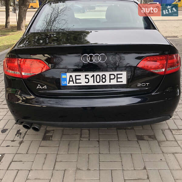 Седан Audi A4 2012 в Днепре