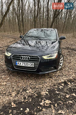 Седан Audi A4 2012 в 