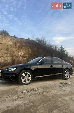 Седан Audi A4 2019 в 
