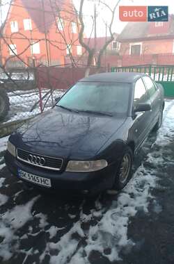 Седан Audi A4 1999 в 