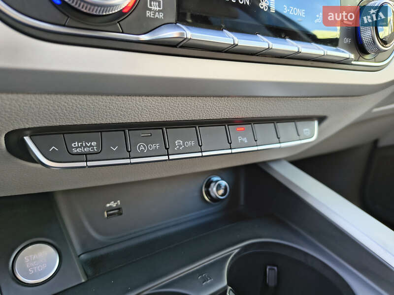 Универсал Audi A4 2020 в Харькове