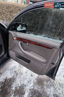 Седан Audi A4 2004 в 