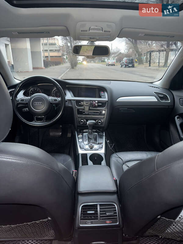 Седан Audi A4 2014 в Черкассах