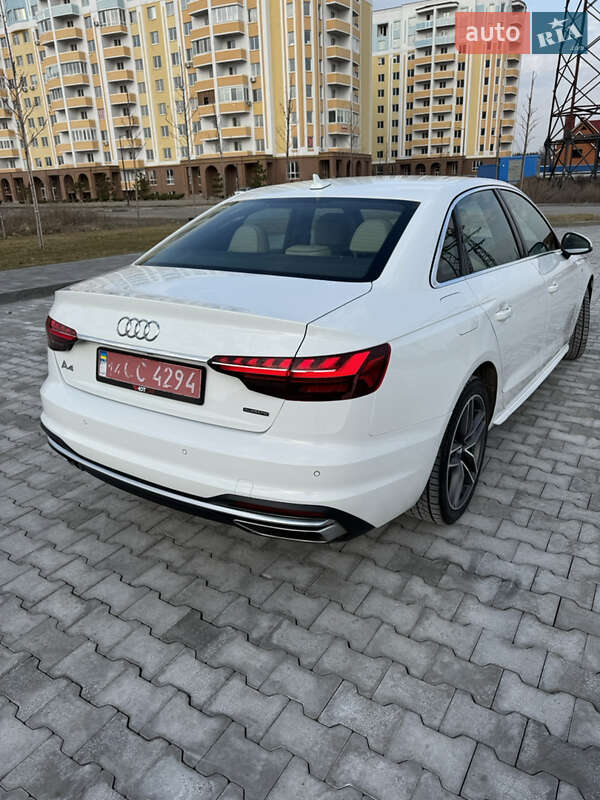 Седан Audi A4 2020 в Киеве