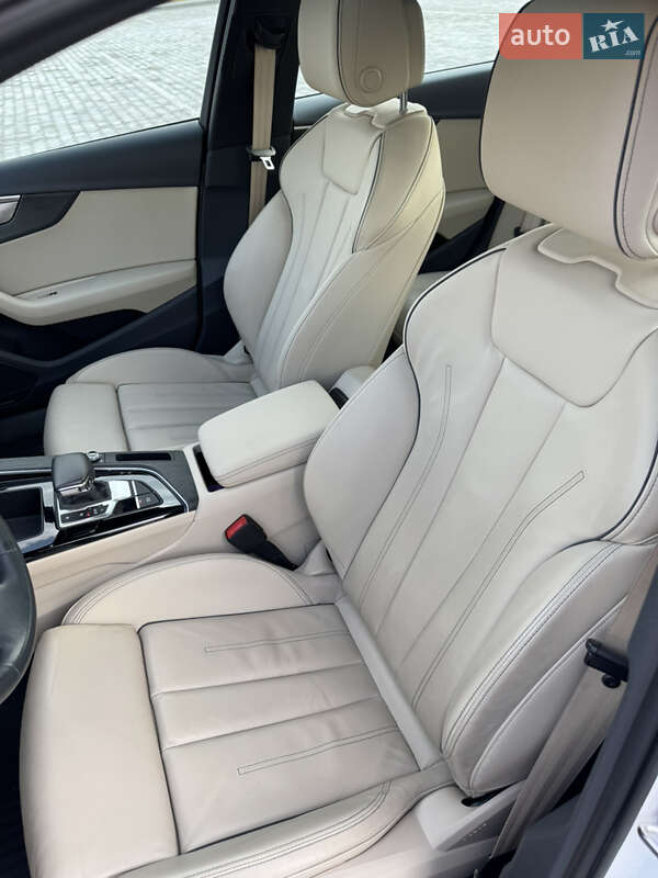 Седан Audi A4 2020 в Киеве