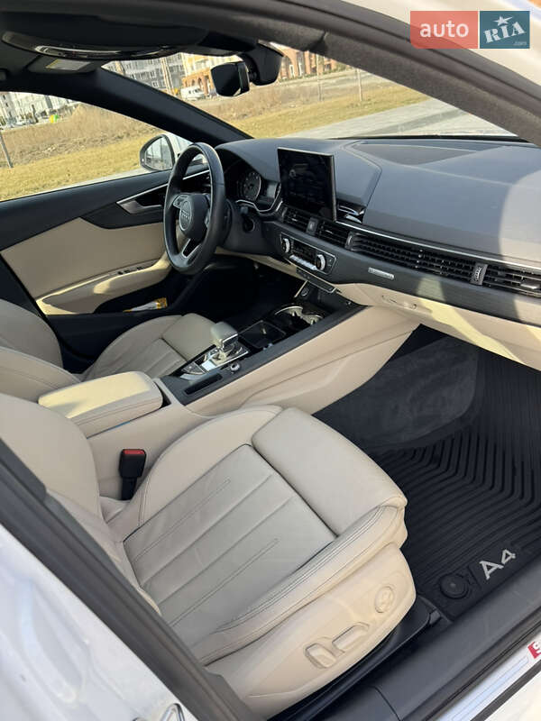 Седан Audi A4 2020 в Киеве