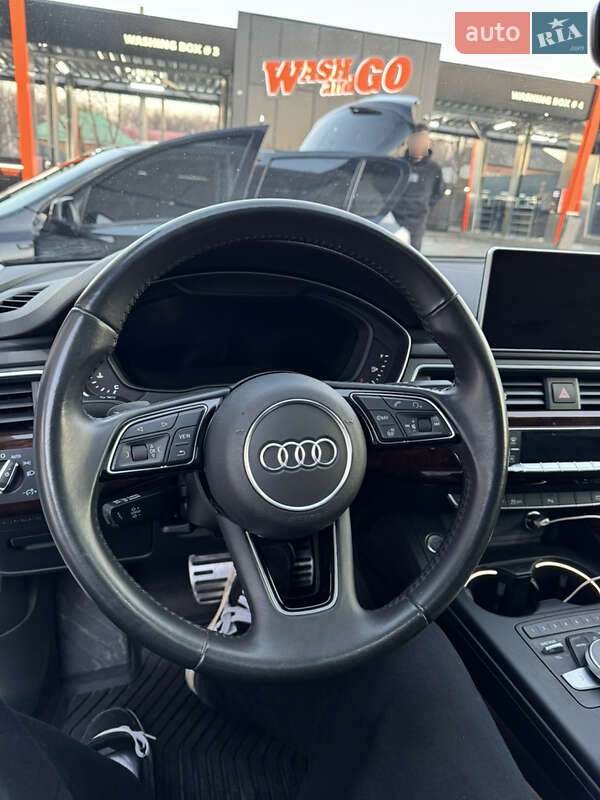 Седан Audi A4 2018 в Харькове
