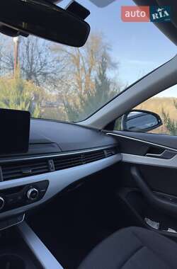 Универсал Audi A4 2016 в 