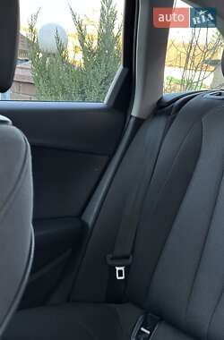 Универсал Audi A4 2016 в 