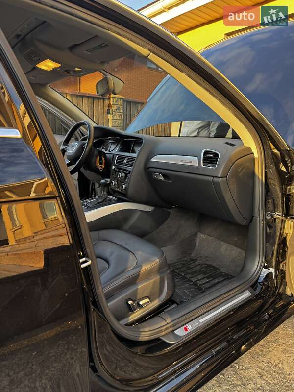 Седан Audi A4 2013 в Житомирі