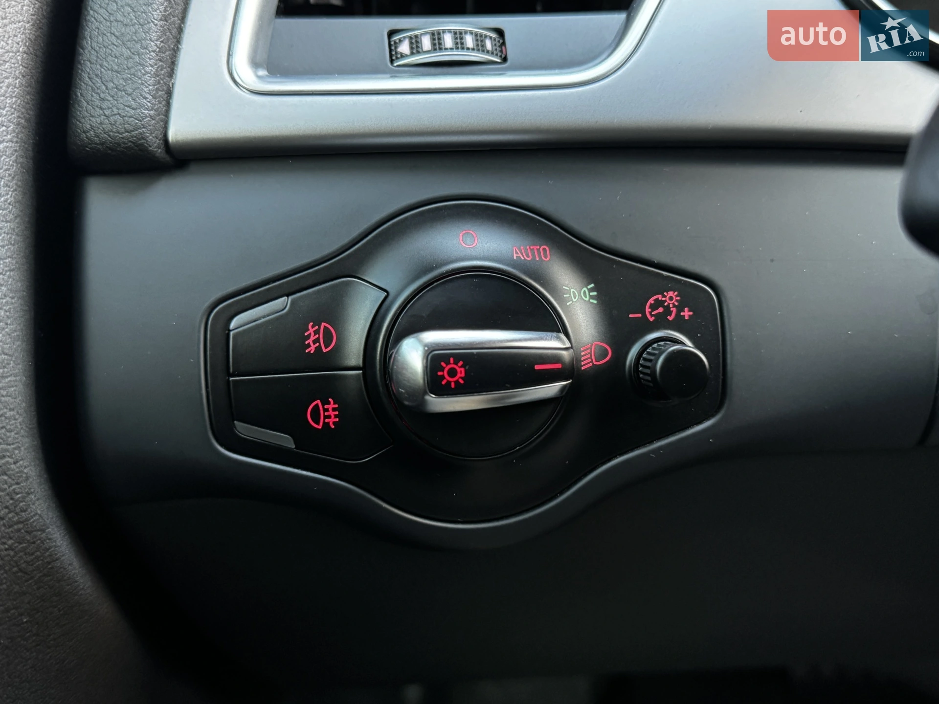 2013 Audi A4 - мініатюра 68