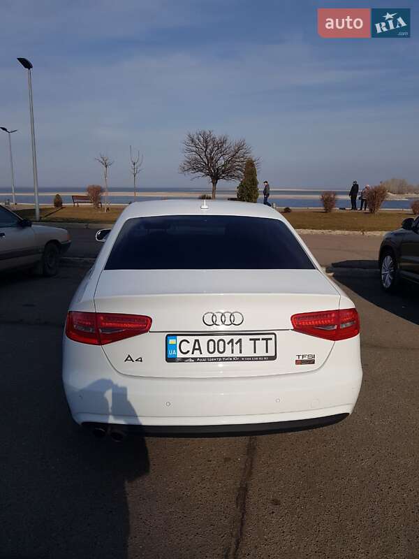 Седан Audi A4 2012 в Черкассах