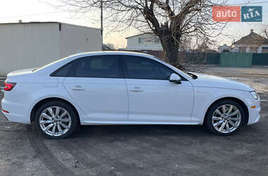 Седан Audi A4 2018 в 
